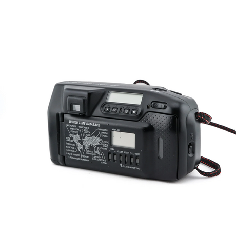 Nikon TW Zoom 105 – Analoge 35mm Kamera