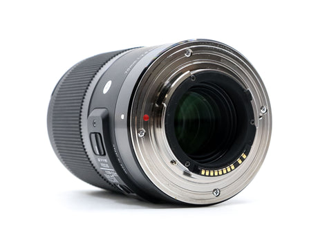 Sigma 70mm f/2.8 DG Macro ART - Sigma SA Anschluss