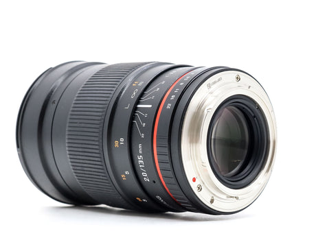 Samyang 135mm f/2 ED UMC - Canon EF Anschluss