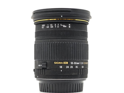 Sigma 18-50mm f/2.8 EX DC Macro - Canon EF-S Anschluss