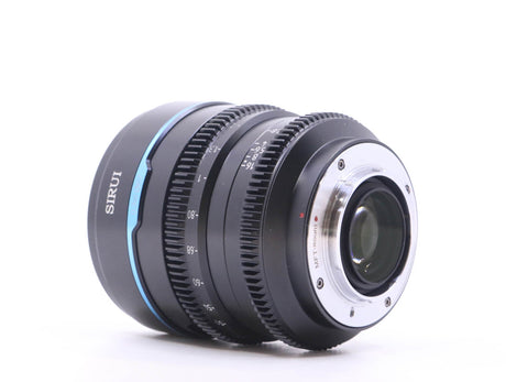 Sirui 24mm T1.2 Nightwalker – Micro Four Thirds Anschluss