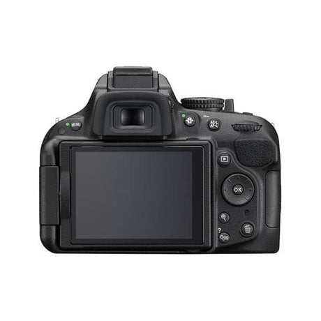 SLR D5200 - Schwarz + Nikon AF-S DX Nikkor 18-55mm f/3.5-5.6G ED II + AF-S DX VR 55-200 mm f/4-5.6 G IF ED f/3.5-5.6 + f/4-5.6