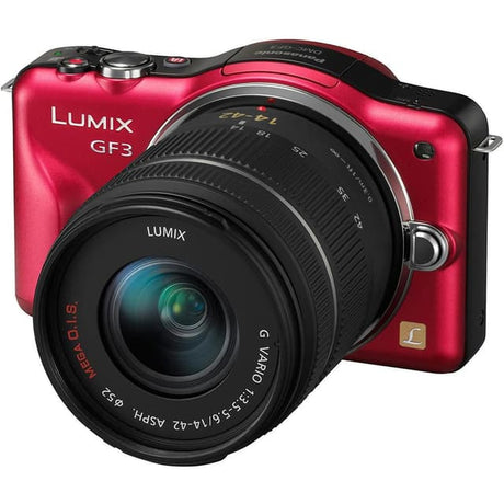 Panasonic DMC-GF3 - Rot/Schwarz + Panasonic Lumix G Vario 14-42 mm f/3,5-5,6 ASPH f/3,5-5,6