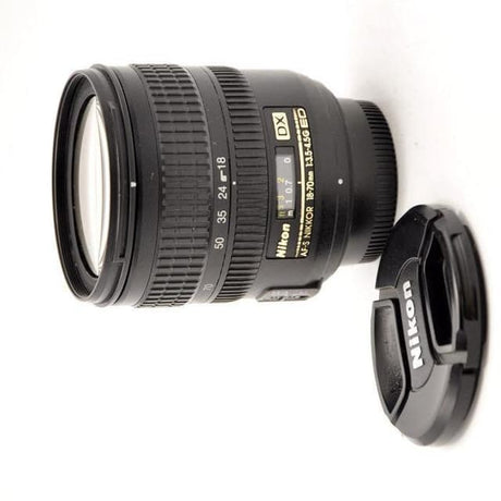 Nikon 18-70mm f/3.5-4.5 Objektive