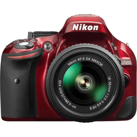 Nikon D5200 Spiegelreflexkamera - Rot + Nikon AF-S DX Nikkor 18-55 mm f/3.5-5.6G IF-ED VR Objektiv