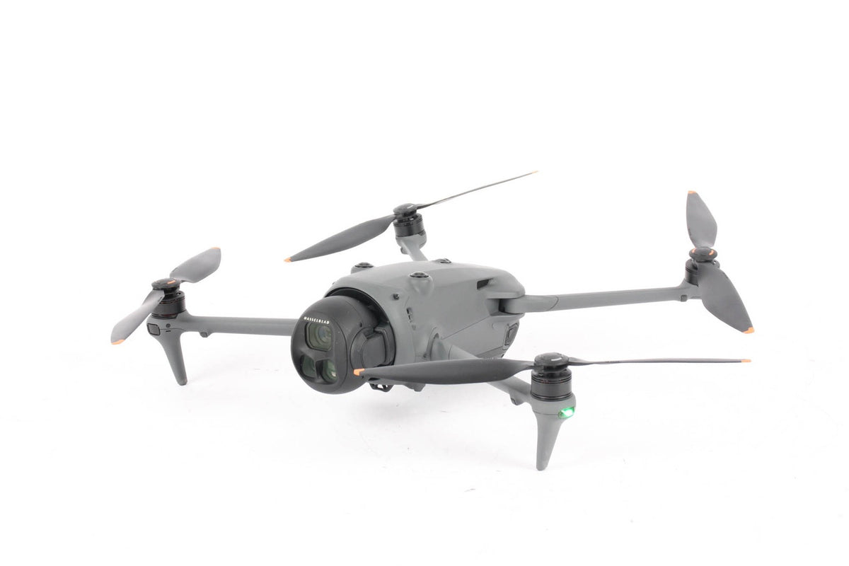 DJI Mavic 4 Pro 512GB Creator Combo with RC Pro 2 Controller · Hauptbild