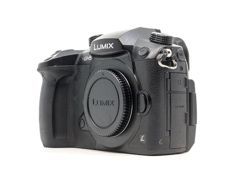 Panasonic Lumix DC-GH5