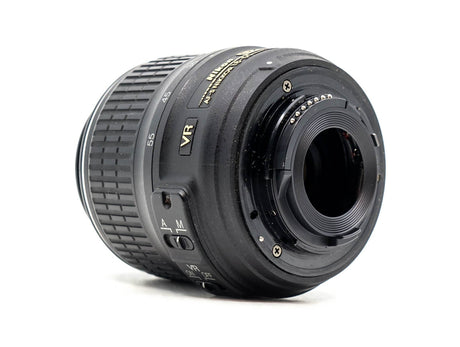 Nikon AF-S DX Nikkor 18-55mm f/3.5-5.6G VR