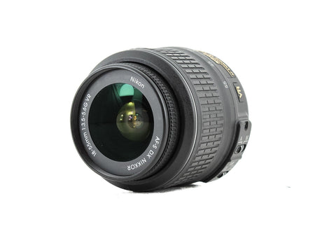 Nikon AF-S DX Nikkor 18-55mm f/3.5-5.6G VR