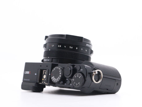 Panasonic Lumix DC-LX100 II