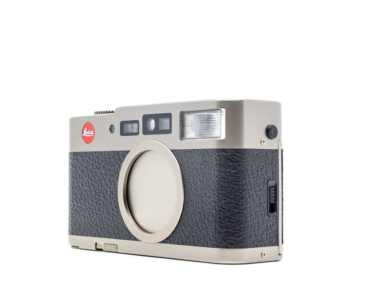 Leica CM · Hauptbild