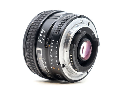Nikon AF Nikkor 20mm f/2.8D