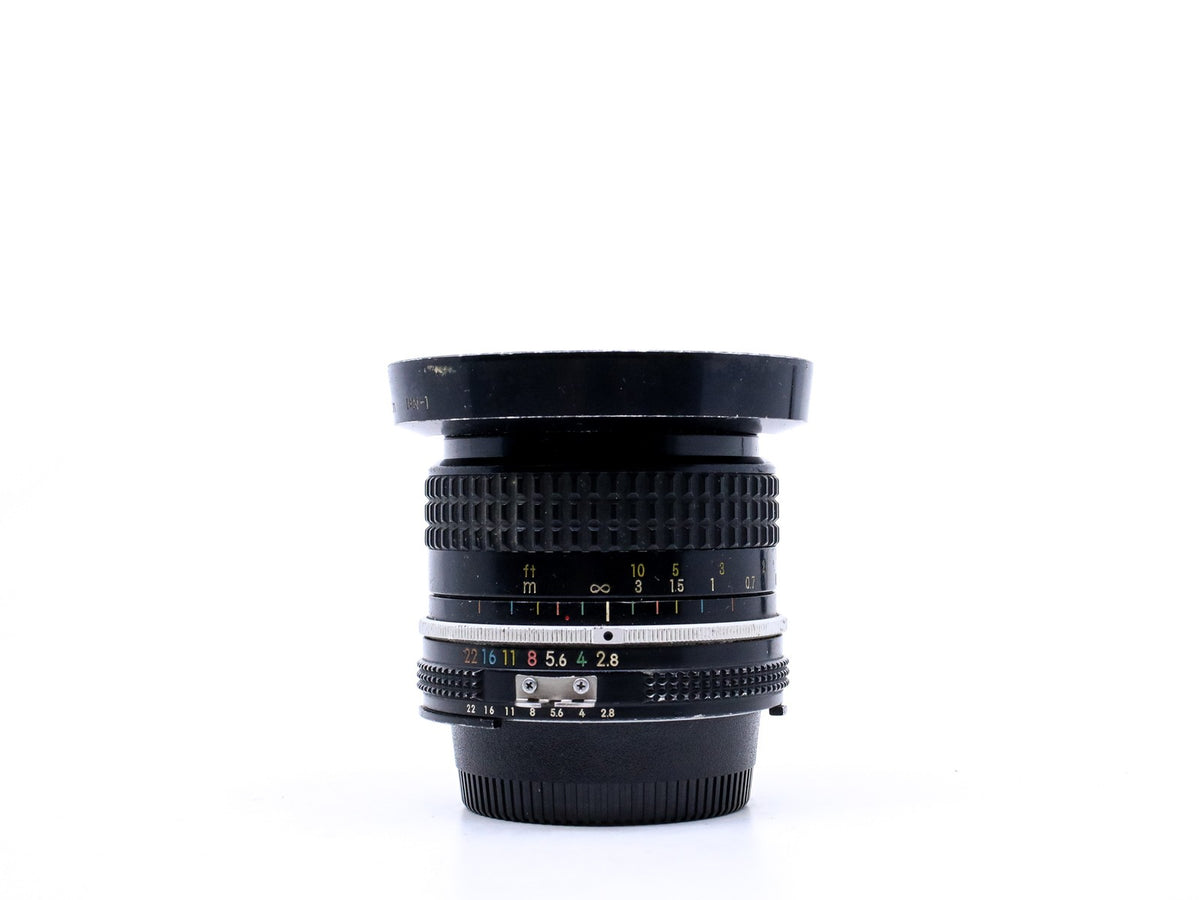 Nikon Ai-S Nikkor 24mm f/2.8 · Hauptbild
