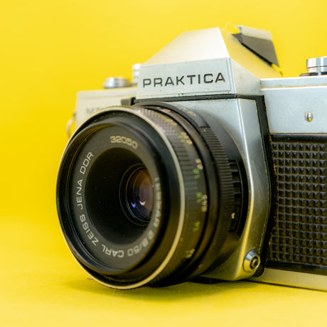 Praktica MTL3/5B (L2) + 50mm Xenar F2.8 - 35mm SLR Filmkamera