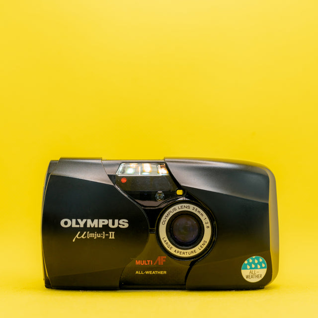 Olympus MJU II (GRAY) Version F2.8 - Premium 35mm Point And Shoot Film Camera de segunda mano en Camera Market