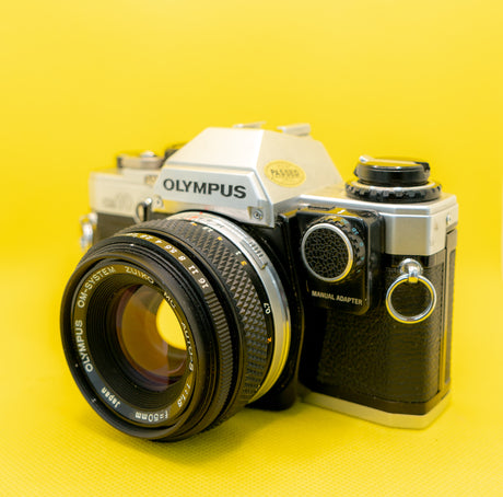 Olympus OM10 + Zuiko 50mm 1.8 – Vintage 35mm SLR Filmkamera – Ohne manuellen Adapter *