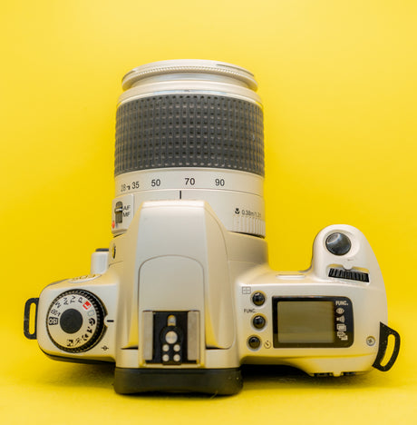 Canon EOS 300 – Vintage 35mm SLR Spiegelreflexkamera