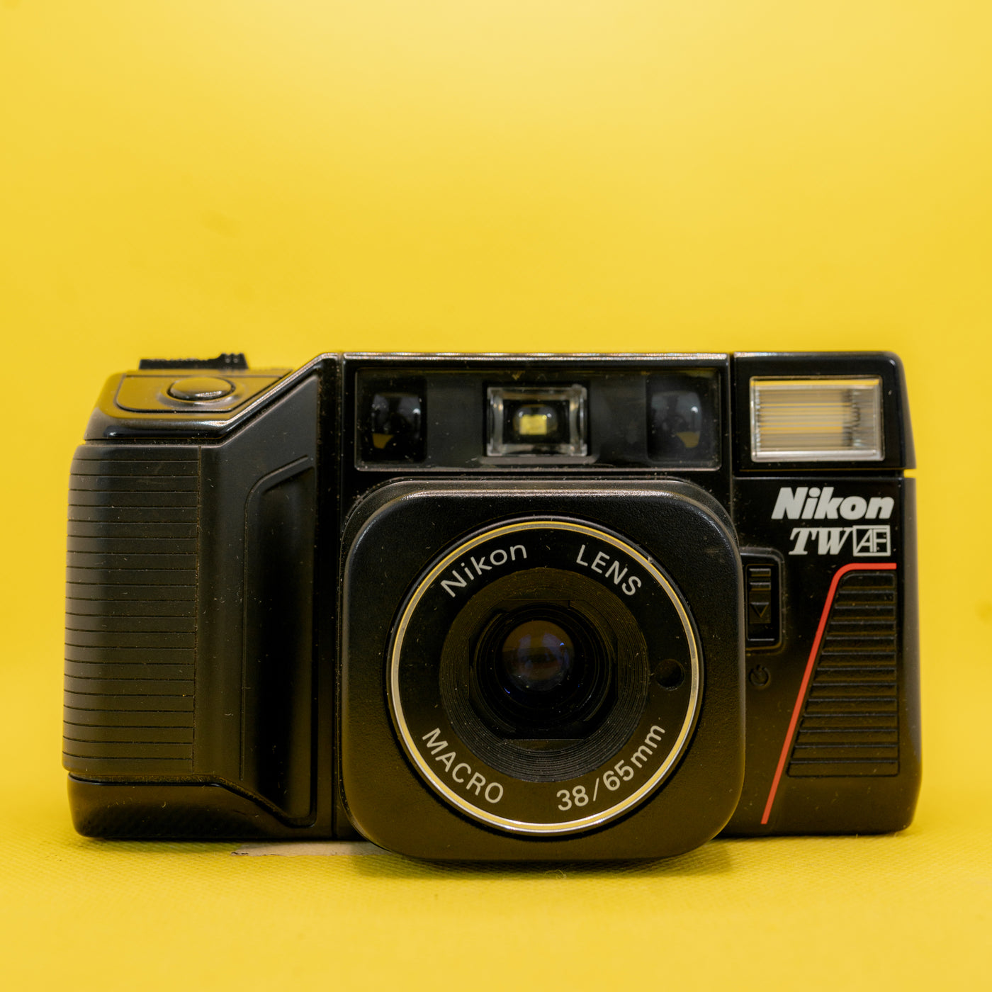 Nikon L-35TW – 35mm Kompakt-Zoom-Filmkamera · Hauptbild