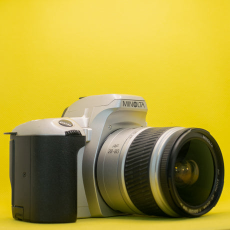 Minolta Dynax 404si - Premium SLR 35mm Filmkamera