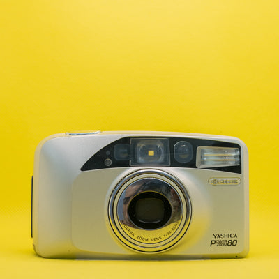 Yashica Power Zoom 80 - 35mm Filmkamera
