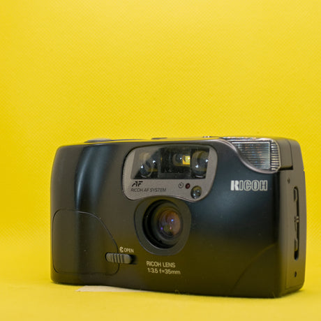 Ricoh FF-9S – Vintage 35mm Kompakt-Analogkamera