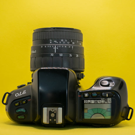 Nikon F70 - 35mm SLR Filmkamera