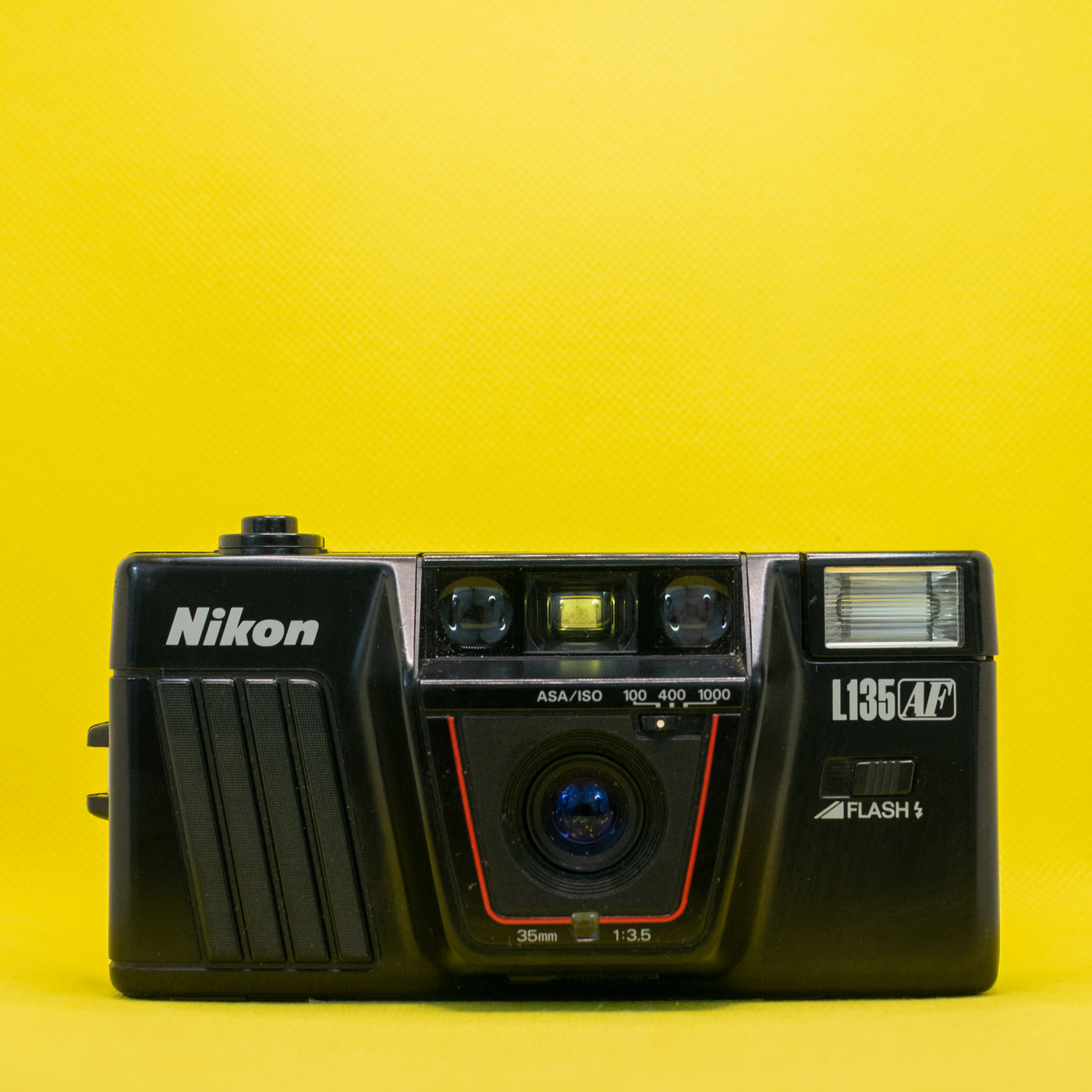 Nikon L135 AF · Hauptbild