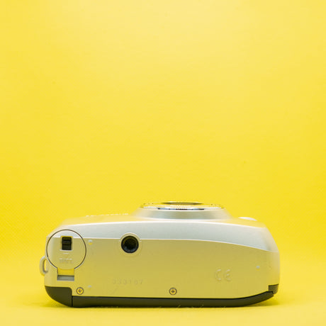 Yashica Zoomate 140 (Kyocera Premium Version) – 35mm Kompaktkamera