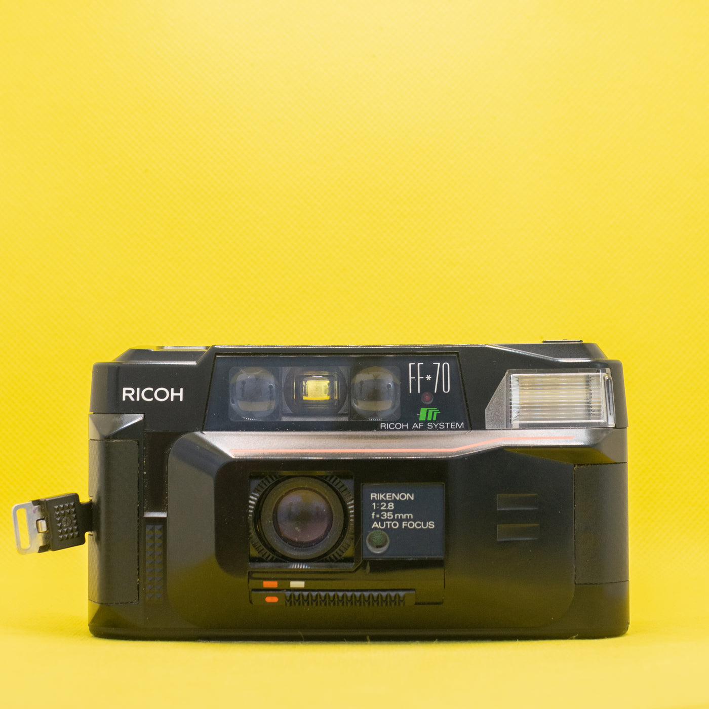 Ricoh FF70 F2.8 – 35mm Filmkamera · Hauptbild