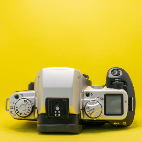 Canon EOS 50 (Gehäuse) – Vintage 35mm Spiegelreflex Analogkamera
