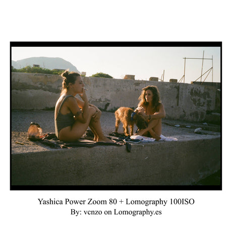 Yashica Power Zoom 80 - 35mm Filmkamera